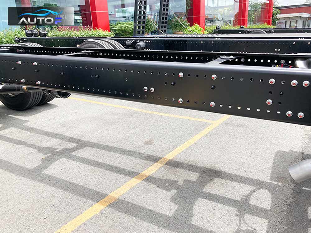 Xe Hino chở gia cầm 8 tấn thùng dài 7.2 m